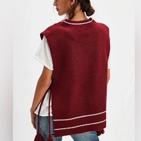 NEW Free People All Star Stripe Poncho One Size Burgundy Red with White Stripes - Picture 2 of 9